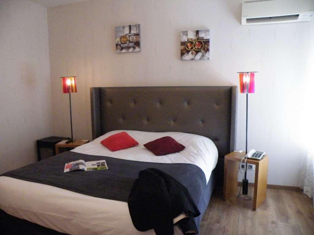 Brit Hotel Roanne - Le Grand Hotel 객실 사진