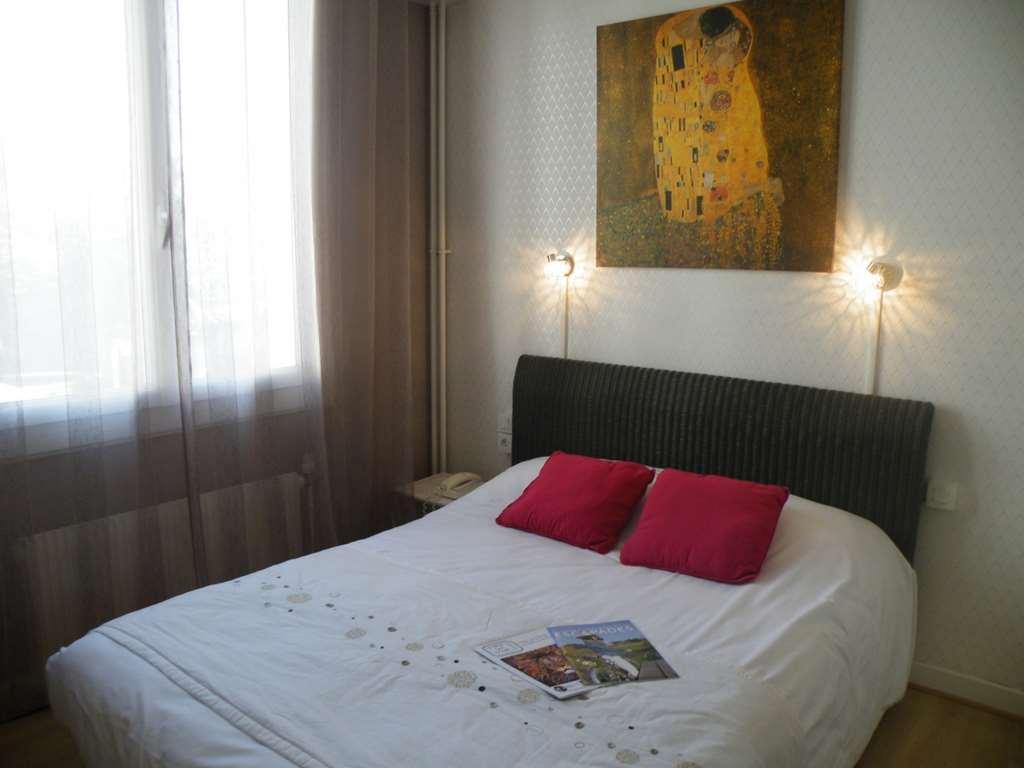 Brit Hotel Roanne - Le Grand Hotel 객실 사진
