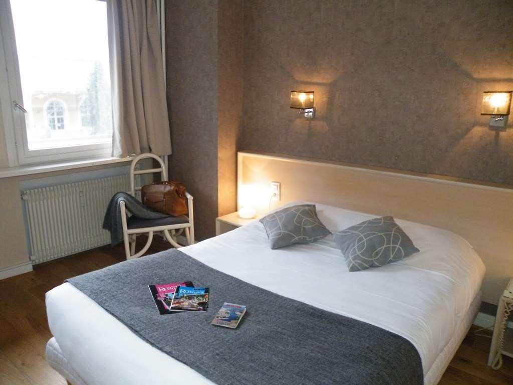 Brit Hotel Roanne - Le Grand Hotel 객실 사진