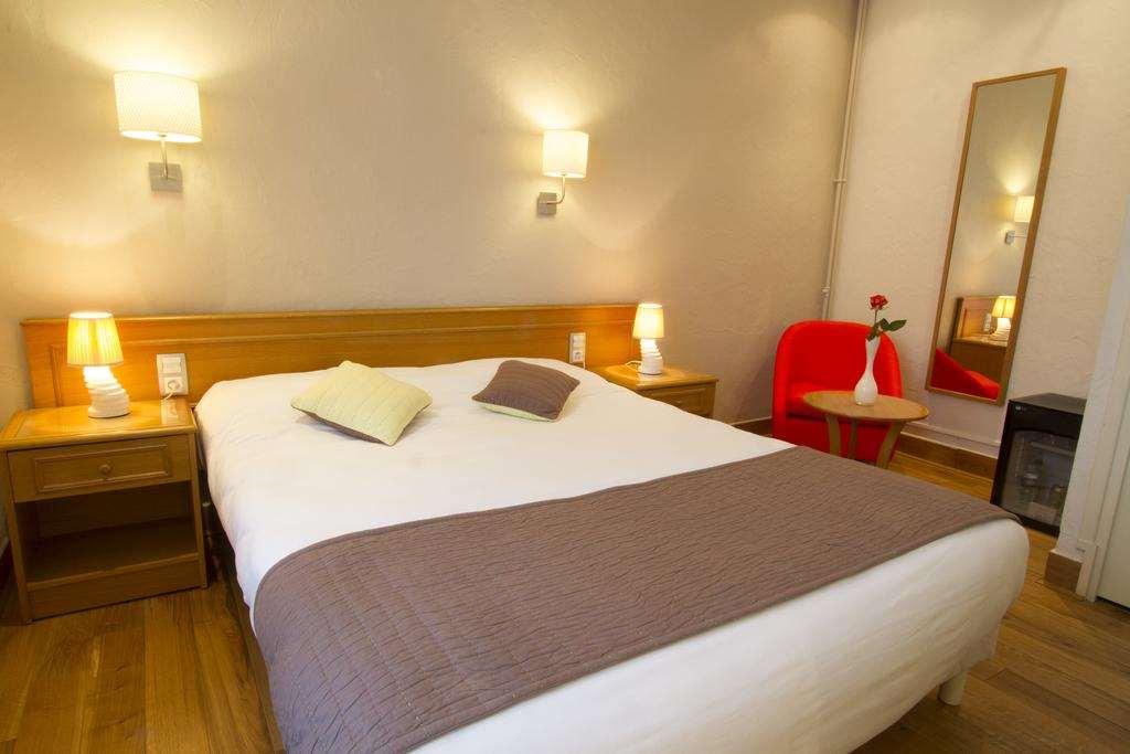 Brit Hotel Roanne - Le Grand Hotel 객실 사진