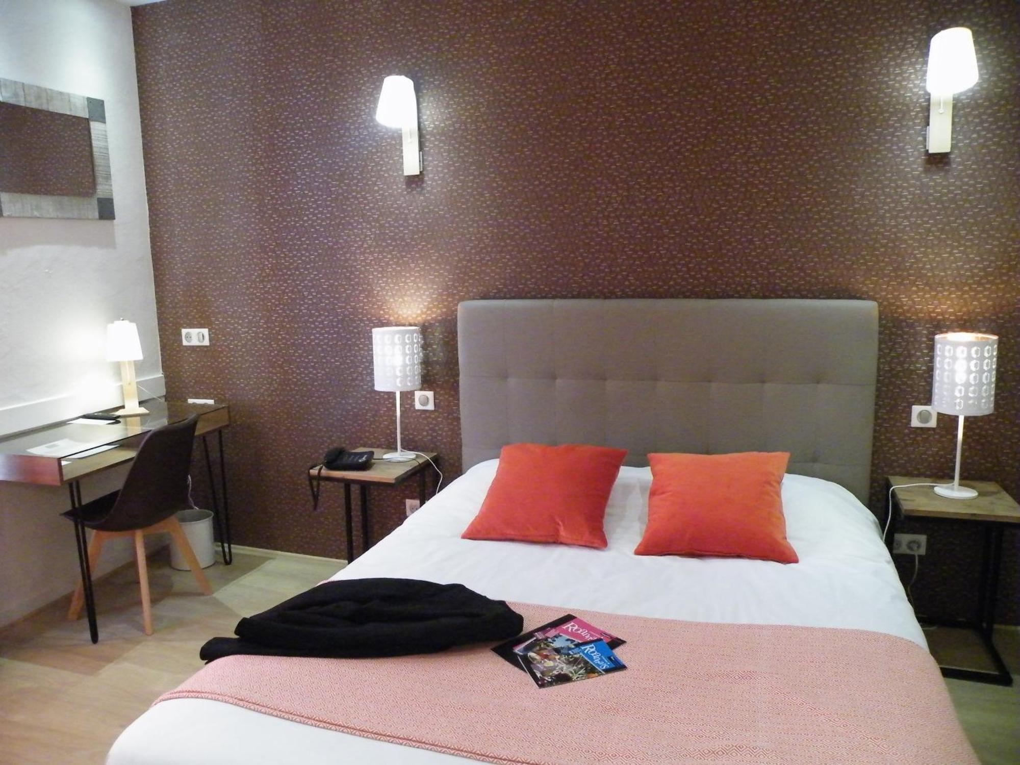Brit Hotel Roanne - Le Grand Hotel 외부 사진