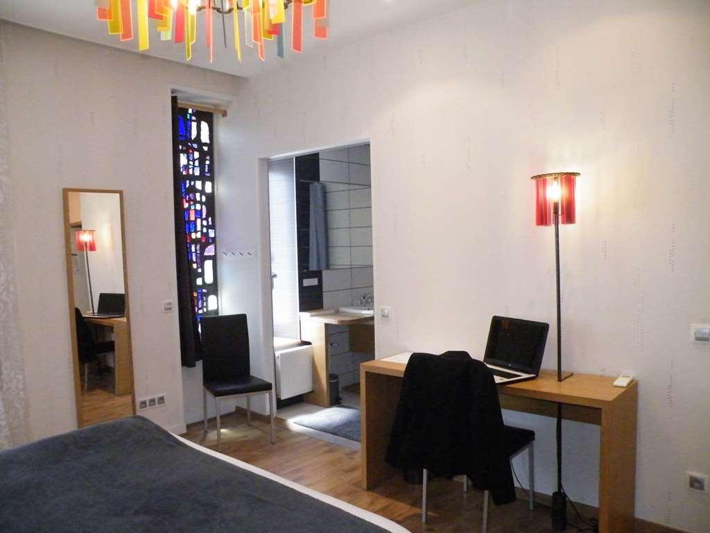 Brit Hotel Roanne - Le Grand Hotel 객실 사진