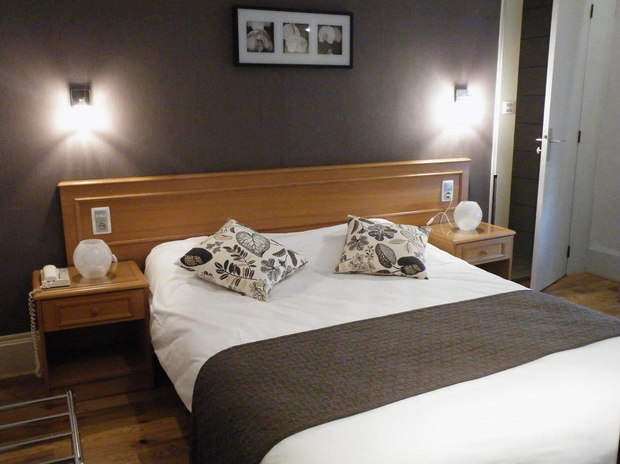 Brit Hotel Roanne - Le Grand Hotel 외부 사진